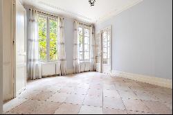 PRIVATE MANSION FOR SALE - BORDEAUX - SAINT SEURIN