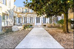 PRIVATE MANSION FOR SALE - BORDEAUX - SAINT SEURIN