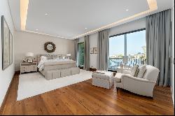 Immaculate Beachfront Frond Villa on Palm Jumeirah