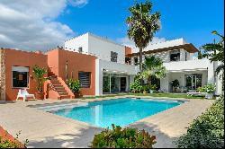 Villa with a pool in Ibiza