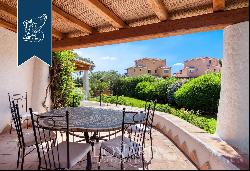 Stunning Mediterranean villa with a sea-facing terrace for sale in the heart of Costa Smer