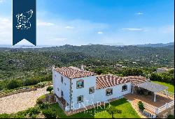 Exclusive villa surroundec by olive trees for sale a few minutes from the beaches of Costa