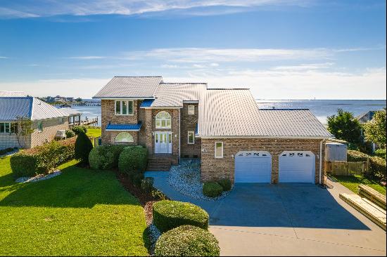 517 Blue Heron Drive, Newport, NC 28570