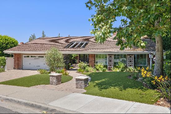 32373 Lake Pleasant Drive, Westlake Village