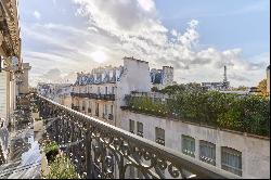 Exceptional Apartment - 7th Arrondissement of Paris