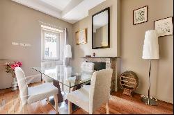 FOR SALE - PARIS 17TH ARRONDISSEMENT - PERIOD TOWNHOUSE - 6 BEDROOMS