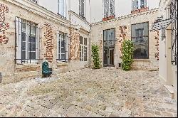 Commercial space facing courtyard - Paris 6th arrondissement