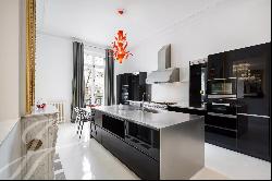 Exceptional apartment - Boulevard Saint Germain