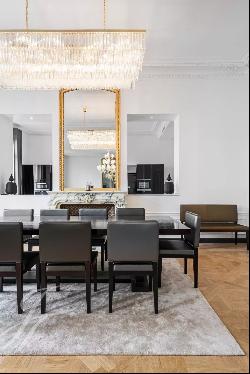 Exceptional apartment - Boulevard Saint Germain