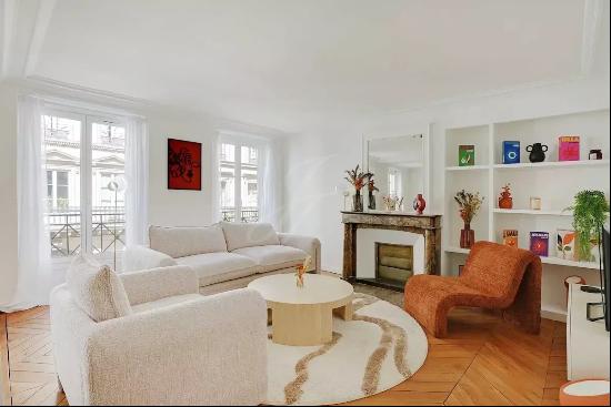 Paris 7th arrondissement - 2 bedroom apartment - Rue du Bac