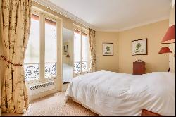 Charming duplex - Institut de France- Paris 75006