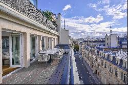 Paris 8th District – A superb 3-bed apartment with a terrace