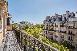 Champ-de-Mars - A superb 3-bed apartment