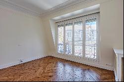 Champ-de-Mars - A superb 3-bed apartment