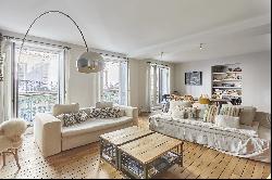 Paris 10th District - A 2/3 bed apartment with a balcony