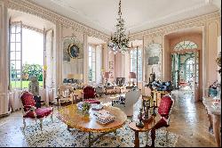 Sumptuous 18th-century château with 70 hectares of parkland and woods.