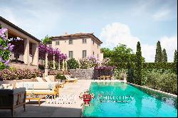 LUXURY PERIOD VILLA FOR SALE IN LUCCA, TUSCANY