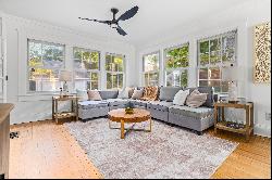 Charming Home Near Marietta Square