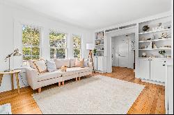 Charming Home Near Marietta Square