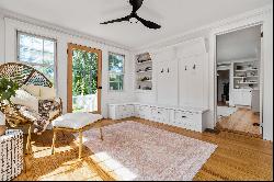 Charming Home Near Marietta Square