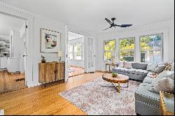 Charming Home Near Marietta Square