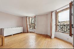 Paris VII - Perfect pied-a-terre in a highly sought-after area.