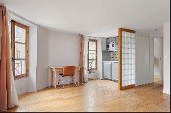 Paris VII - Perfect pied-a-terre in a highly sought-after area.