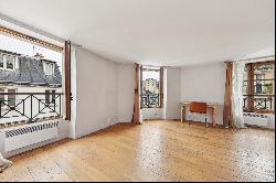 Paris VII - Perfect pied-a-terre in a highly sought-after area.