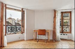 Paris VII - Perfect pied-a-terre in a highly sought-after area.