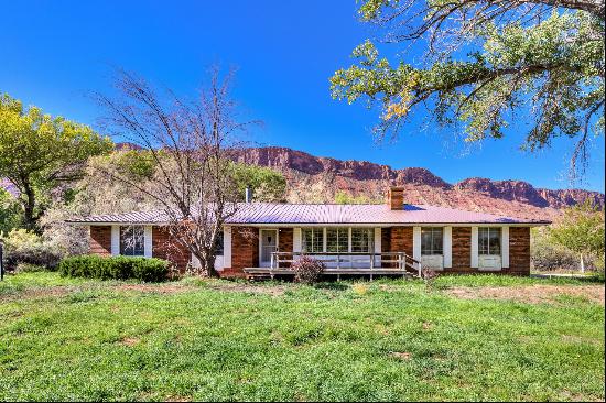 Double Lot Along Castle Creek in Castle Valley UT