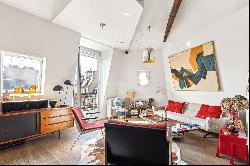 Paris 9 - Charming top floor apartment - SOLE AGENT