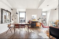 Paris 9 - Charming top floor apartment - SOLE AGENT