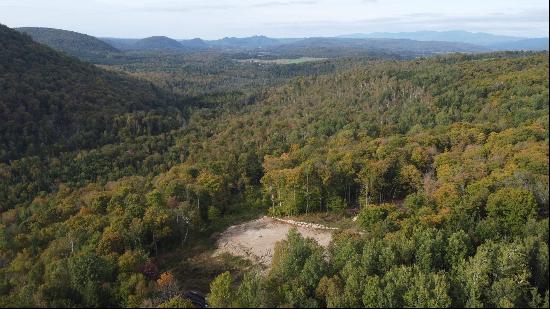 Huberdeau Land