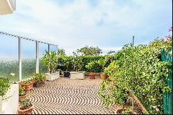 1-bed apartment with private garden and loggia for sale in Roquebrune-Cap-Martin