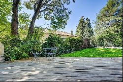 Apartment in the City Center with Terrace and Garden