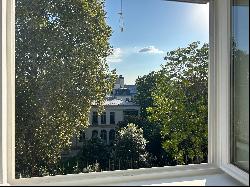 Pied a terre Paris 7 top floor quiet one bedroom