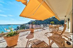 Stunning Seafront Penthouse with Panoramic Sea Views in Roquebrune-Cap-Martin!