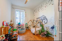 Marseille 7th, Saint-Victor - 3-Bedroom Bourgeois Apartment with Balcony