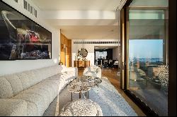 Five-Star Luxury Apartment in Jumeirah Bay Island