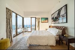 Five-Star Luxury Apartment in Jumeirah Bay Island