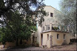 EXCLUSIVE - Bastide with 17 hectares of land