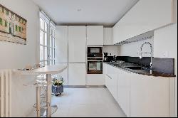 T2/T3 apartment in the Mazarin district.