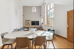 Paris 8 - Elysee / Matignon - Pied-a-terre renove style Loft