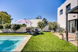 Marseille 12th, Les Trois-Lucs - Contemporary House with Garden and Pool