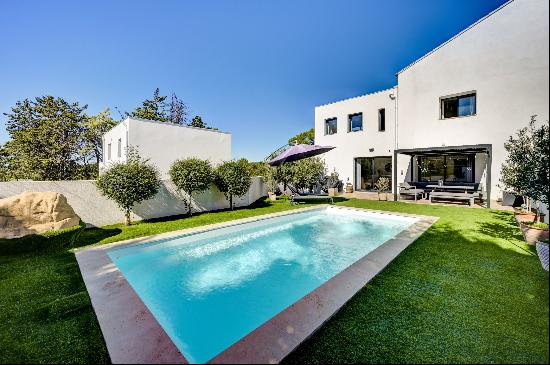 Marseille 12th, Les Trois-Lucs - Contemporary House with Garden and Pool