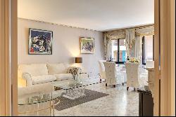 Exceptional 2 beds apartment in the heart of Cannes, rue d'Antibes