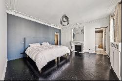 PAris IX - Beautiful 4 bedrooms apartment with 60sq.m terrace