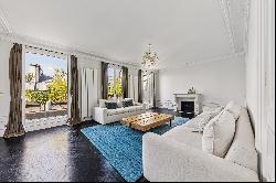 PAris IX - Beautiful 4 bedrooms apartment with 60sq.m terrace