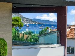 For Sale this stunning apartment in the centre of St Jean Cap Ferrat