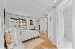 For Sale this stunning apartment in the centre of St Jean Cap Ferrat